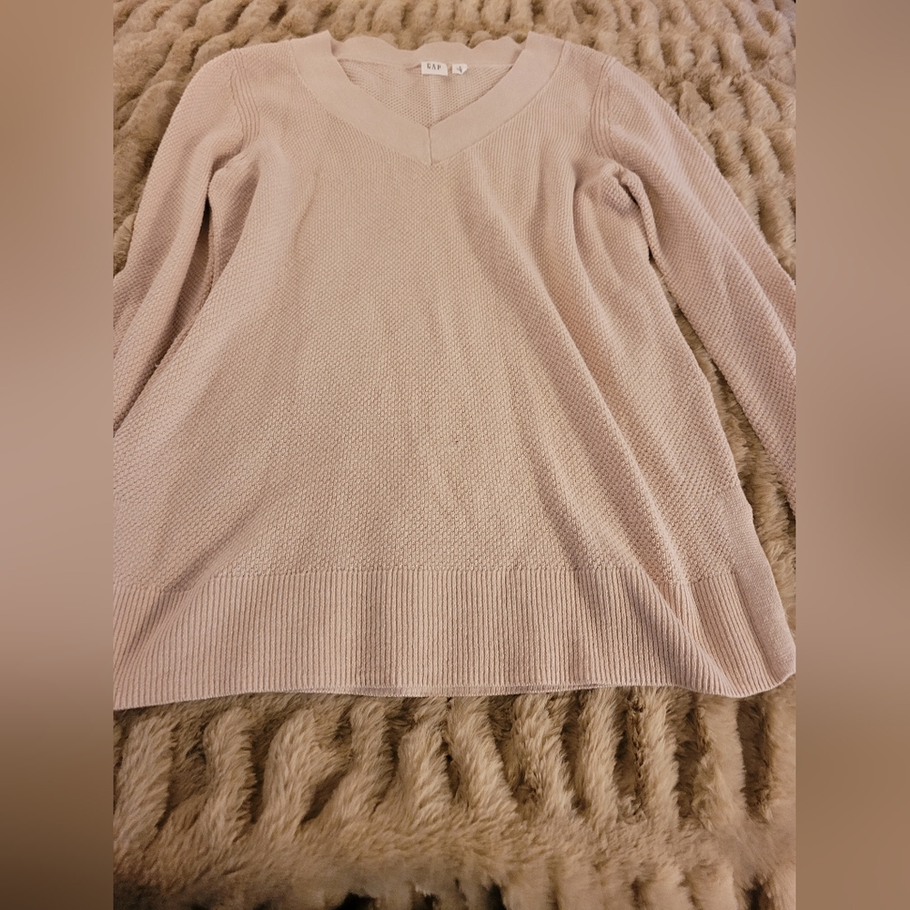 GAP Sweater - Picture 3 of 6